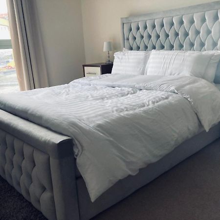 Stylish And Smart Two Double Bedroom Apartment Белфаст Екстер'єр фото
